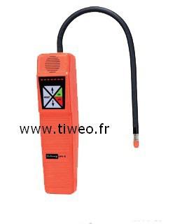 Electronic leak detector for air conditioning